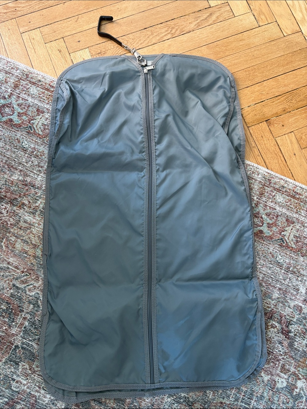 PATHFINDER YIKK HANG UP GARMENT BAG